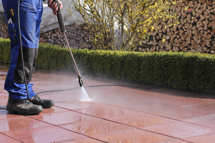Pressure washing by Yae Team LLC