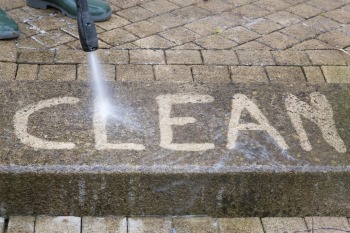 Pressure washing by Yae Team LLC in Inglewood